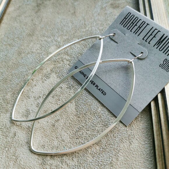 Robert Lee Morris Silver Long Oval Drop Earrings Chic Statement Jewelry - Picture 2 of 3